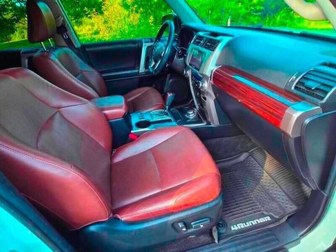 Used 2018 Toyota 4Runner Limited AWD/4WD image 12
