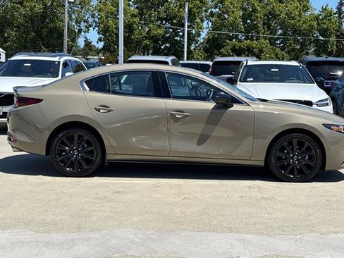 Certified 2025 MAZDA MAZDA3 s AWD/4WD image 2
