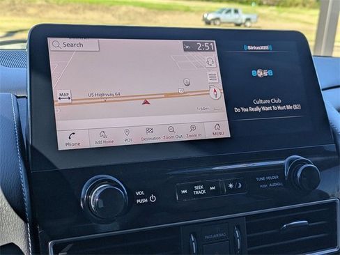 Used 2021 Nissan Armada SL w/ Captain's Chairs Package image 28