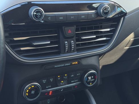 Used 2020 Ford Escape SEL image 23