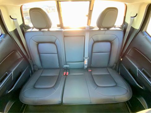 Used 2019 Chevrolet Colorado ZR2 image 30