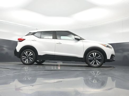 Used 2020 Nissan Kicks SV FWD image 45
