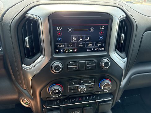 Used 2019 Chevrolet Silverado 1500 LT Trail Boss AWD/4WD image 24