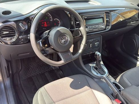 Used 2014 Volkswagen Beetle 1.8T image 26