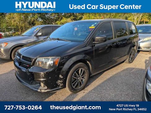 Used 2019 Dodge Grand Caravan GT FWD image 1