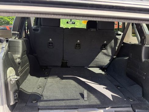 Used 2020 Jeep Wrangler Unlimited Sport AWD/4WD image 16