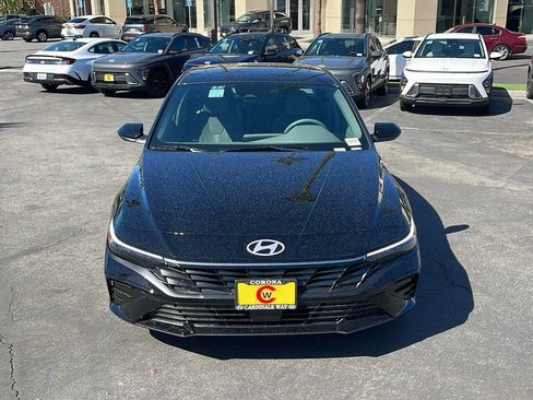 New 2026 Hyundai Elantra SEL Sport image 2
