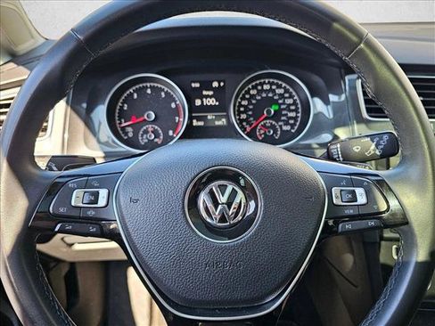 Used 2021 Volkswagen Golf 4-Door FWD image 24