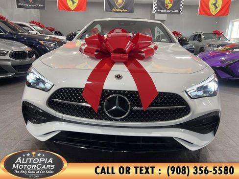 Used 2024 Mercedes-Benz CLE 450 4MATIC Cabriolet image 36