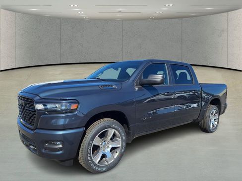 New 2026 RAM 1500 Express image 9