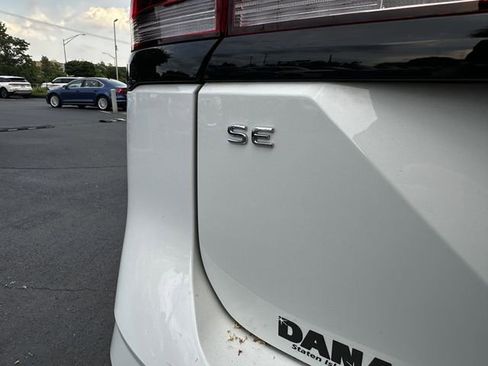 Used 2024 Volkswagen Atlas Peak Edition SE AWD/4WD image 46