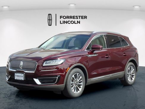 Used 2020 Lincoln Nautilus Premier w/ Equipment Group 101A image 7