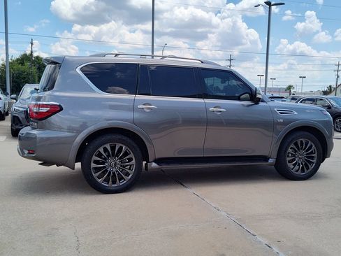Used 2022 Nissan Armada Platinum RWD image 13