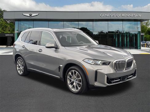 Used 2025 BMW X5 xDrive40i w/ Premium Package image 1