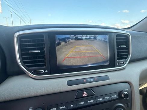 Used 2020 Kia Sportage LX w/ LX Popular Package AWD/4WD image 21