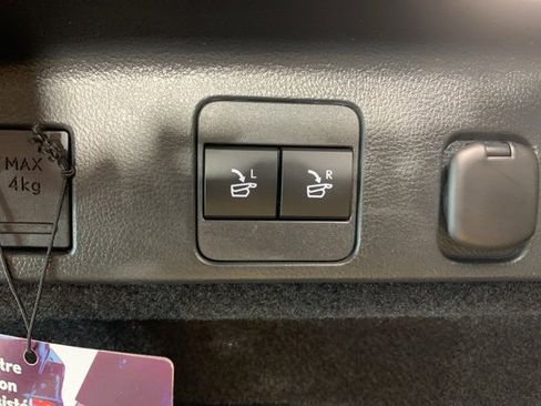 Used 2025 Lexus RX 350 w/ Convenience Package image 15