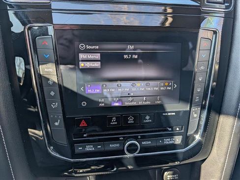 Used 2021 INFINITI QX80 Luxe image 40