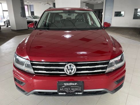 Used 2020 Volkswagen Tiguan SEL image 2