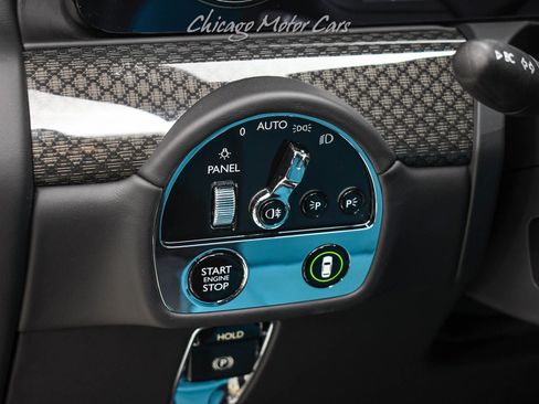 Used 2022 Rolls-Royce Ghost Black Badge image 10