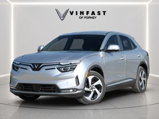 New 2025 VinFast VF 8 Eco AWD/4WD video 1