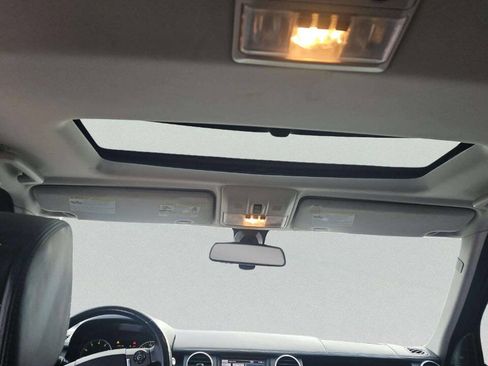 Used 2013 Land Rover LR4 HSE LUX image 10