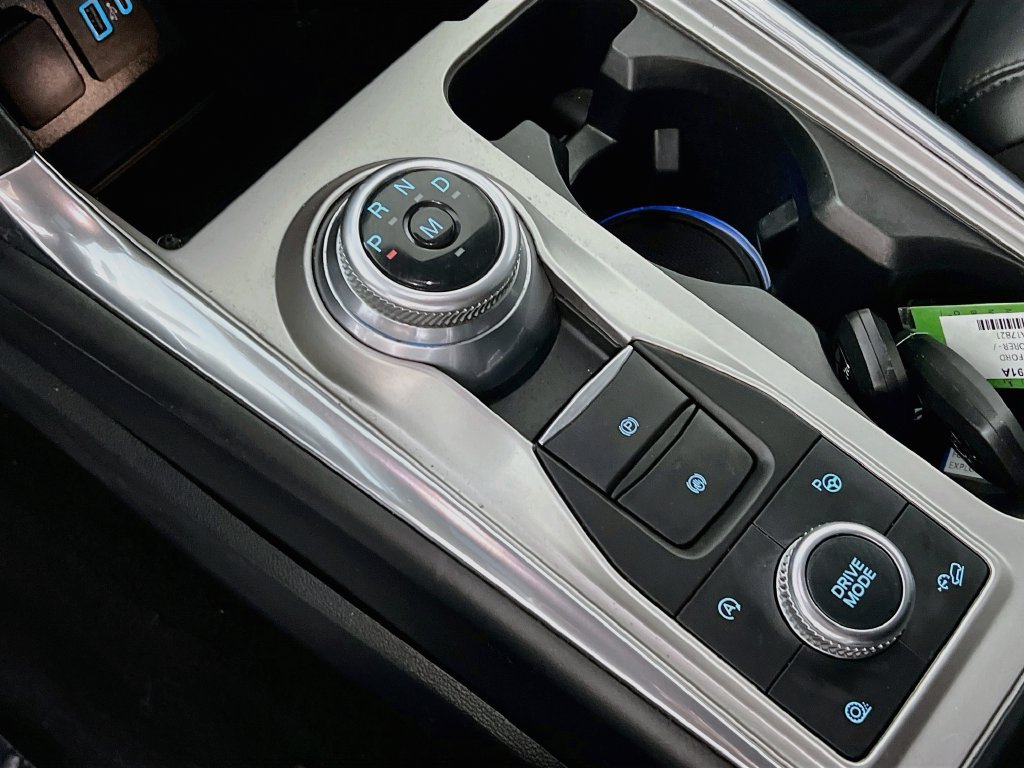 Used 2020 Ford Explorer Platinum w/ Premium Technology Package AWD/4WD image 15