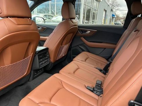 Used 2025 Audi Q7 2.0T Premium Plus w/ Premium Plus Package image 12