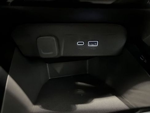 New 2026 Chevrolet Trax RS w/ Driver Confidence Package FWD image 22