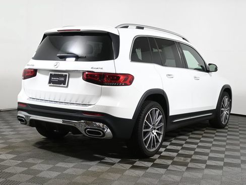Certified 2022 Mercedes-Benz GLB 250 4MATIC image 7
