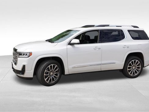 Certified 2022 GMC Acadia Denali w/ Trailering Package AWD/4WD image 10