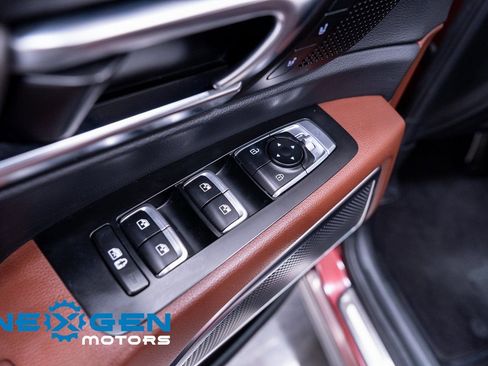 Used 2024 Kia Telluride SX image 23