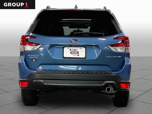 Used 2023 Subaru Forester Limited AWD/4WD image 5