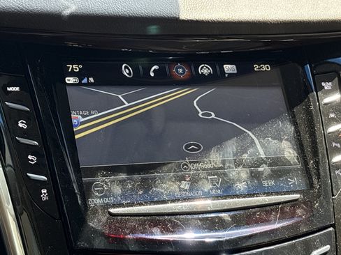 Used 2017 Cadillac Escalade Luxury AWD/4WD image 23