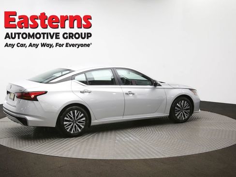 Used 2024 Nissan Altima 2.5 SV image 42