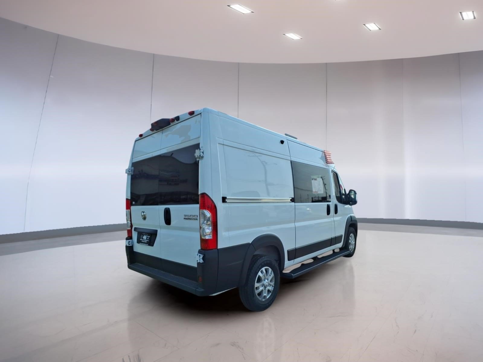 Used 2025 RAM ProMaster 1500 w/ Quick Order Package 22G SLT FWD image 4