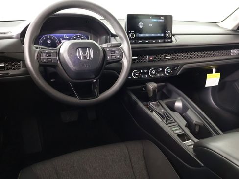 Used 2025 Honda Accord SE image 2