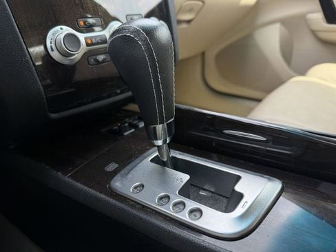 Used 2014 Nissan Maxima 3.5 SV w/ Premium Package FWD image 18