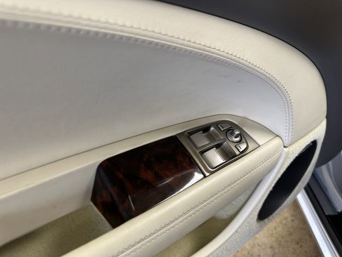 Used 2011 Jaguar XK Convertible image 42