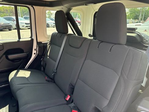 Used 2020 Jeep Wrangler Unlimited Sport S AWD/4WD image 39