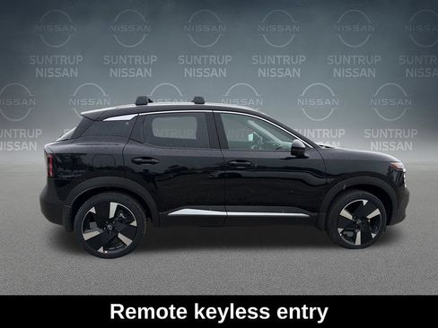 Used 2026 Nissan Kicks SR w/ SR Premium Package AWD/4WD image 7