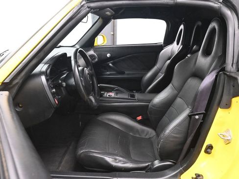 Used 2001 Honda S2000 image 12