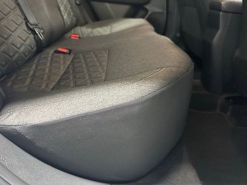 Used 2025 Nissan Kicks SV AWD/4WD image 45