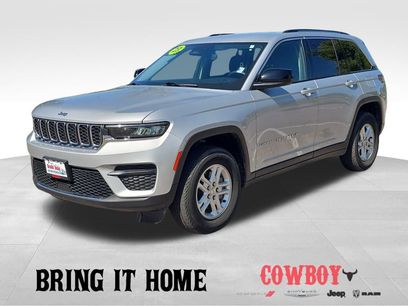 Used 2023 Jeep Grand Cherokee Laredo