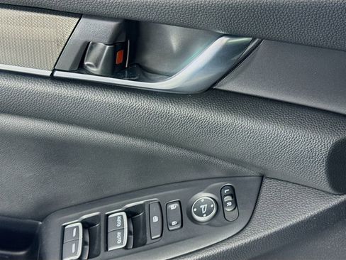 Used 2022 Honda Accord Sport Special Edition image 22