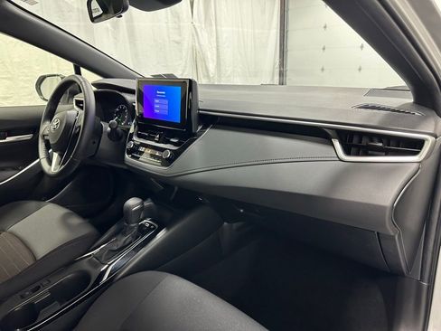 Used 2025 Toyota Corolla SE FWD image 60