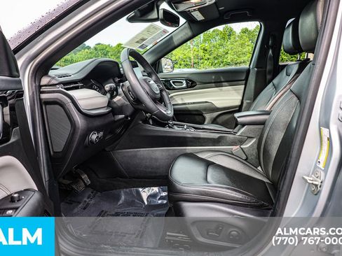 Used 2025 Jeep Compass Limited AWD/4WD image 18