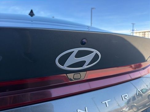 Used 2024 Hyundai Elantra SEL image 6