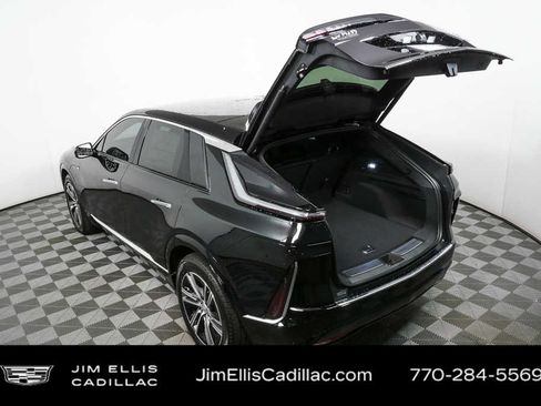 New 2026 Cadillac Lyriq Luxury image 28