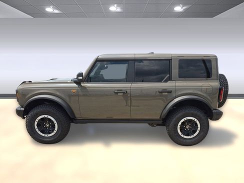New 2025 Ford Bronco Badlands image 2