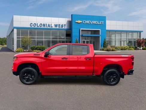 Used 2025 Chevrolet Silverado 1500 Custom Trail Boss w/ LPO, Dark Essentials Package AWD/4WD image 5